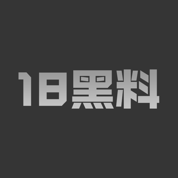 猎奇吃瓜 勃起哥顶着肿胀的鸡巴在街头搭讪戴眼镜美女 现场互动全程记录 - 图1